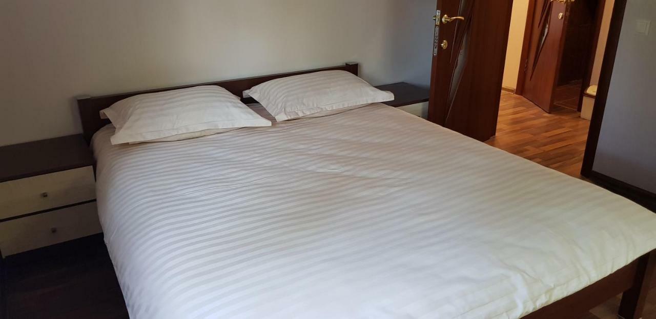 Goratwins Guest House Near Boryspil Airport Гора Экстерьер фото