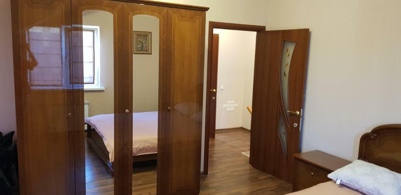 Goratwins Guest House Near Boryspil Airport Гора Экстерьер фото